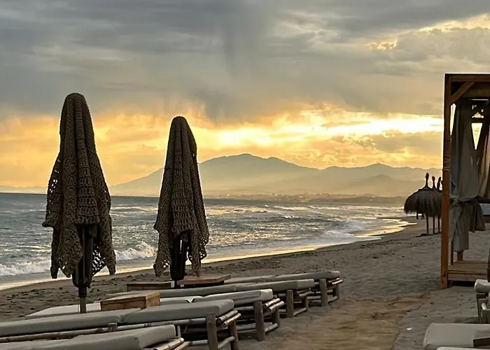 アパート Con Encanto Cerca De La Playa El Rosario マルベーリャ