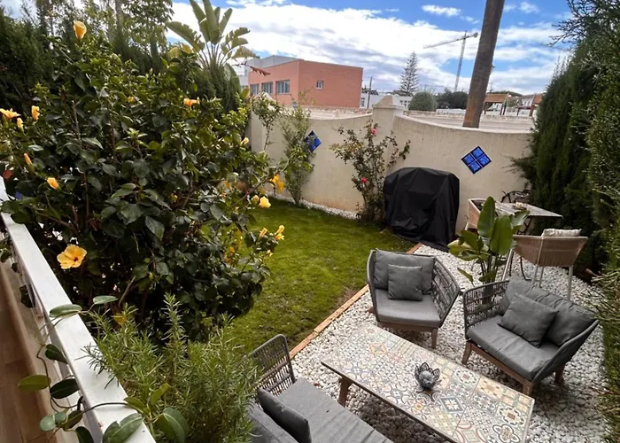 Con Encanto Cerca De La Playa El Rosario